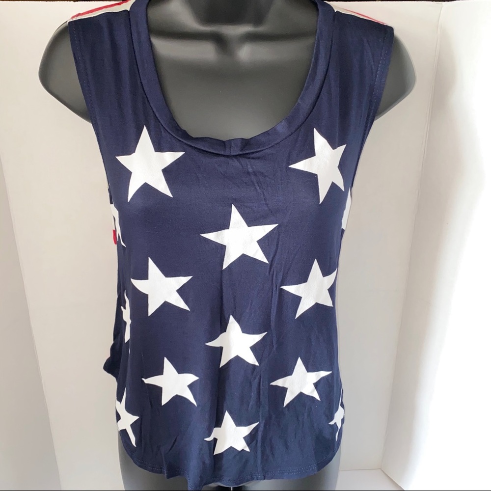 🔴 2/$25 S|A|L|E (NWOT) Tank + Sunnies!!